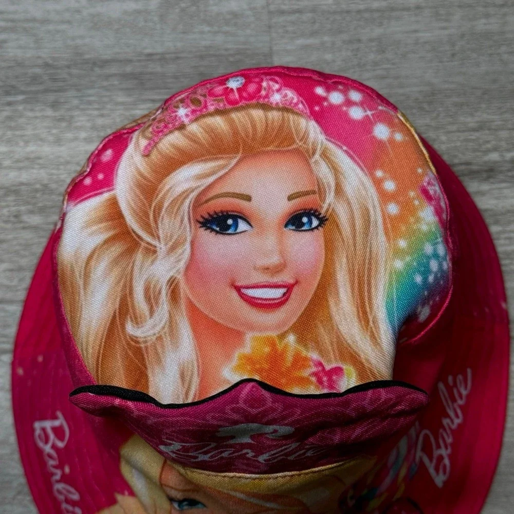 Barbie‎ bucket hat